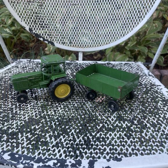 Vintage 1970s Ertl 1:32 Scale‎ John Deere Tractor with Wagon - Picture 1 of 16